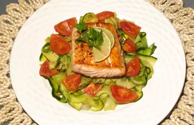 Losos s cuketovými nudlemi - LC