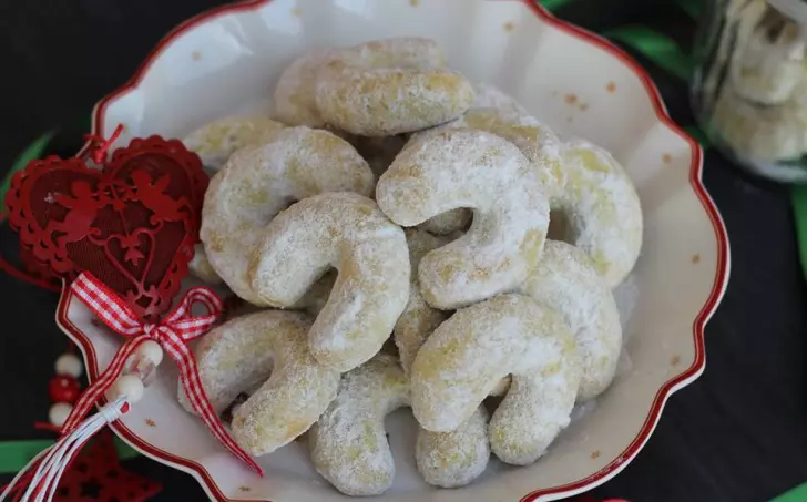 Vanilkové rohlíčky upravené bez lepku, mléka