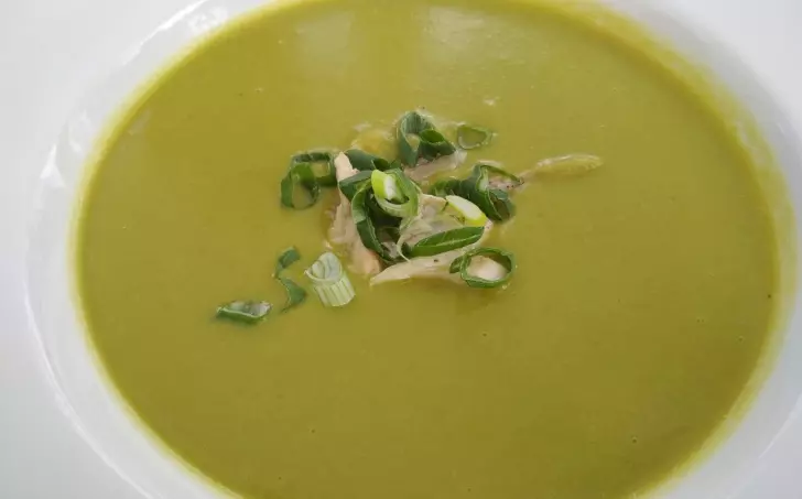 Hrášková polévka se zauzenou rybou