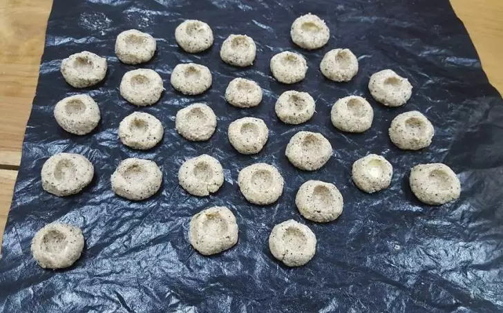 KÁVOVÉ KOŠÍČKY S ČOKOLÁDOU A MANDLÍ