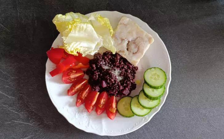 Beluga s červenou řepou