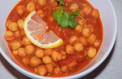 Voňavá indická cizrna - butter chickpeas