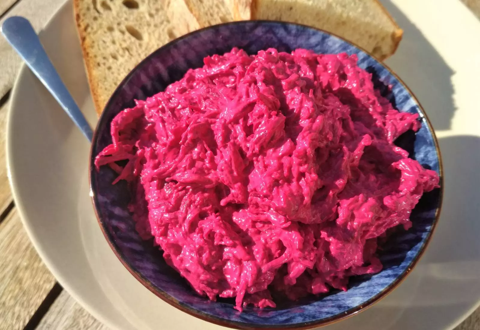 Tvarohová pomazánka z červené řepy