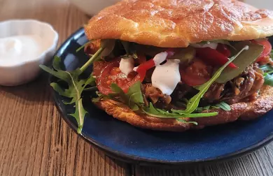 TRHANÉ VEPŘOVÉ MASO A OOPSIE PLACKY