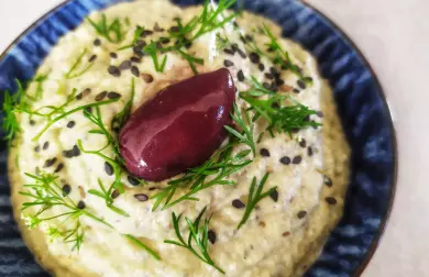 Baba ganoush - orientální dip z pečených lilků