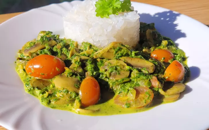 ŽAMPIONY SE ŠPENÁTEM A KONJAK RÝŽÍ