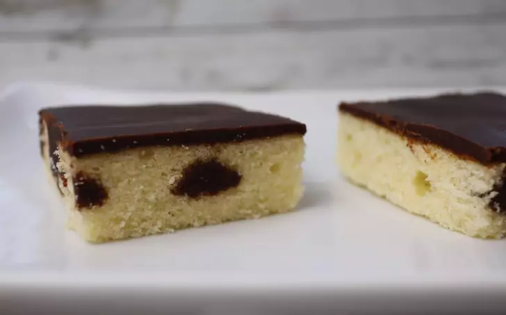 TUZEMSKÁ ŠŤOUCHANÁ BUCHTA