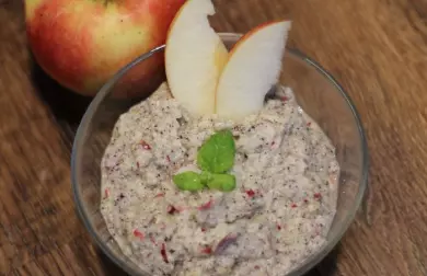 Pohanka s mákem a jablkem